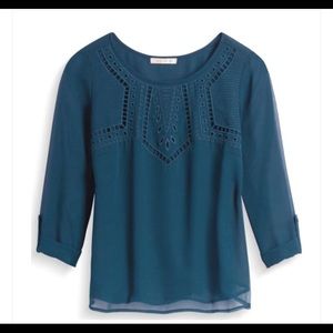 Skies are Blue Watkins Embroidered Blouse Size M